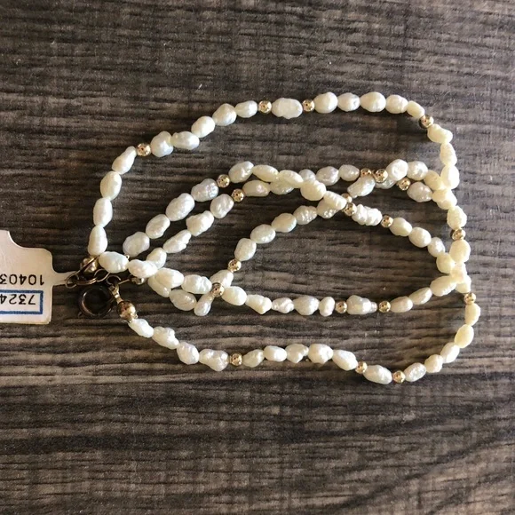 Genuine Freshwater Pearl Bracelet Pretty Vintage Dainty Triple Strand Jewelry - Picture 2 of 6